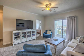 7 Mi to Myrtle Beach Boardwalk Condo with Balcony!